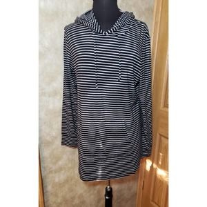 Modern Lux size XL blue & white pullover sweatshirt
